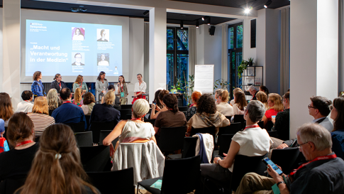 #MEDtoo-Symposium 